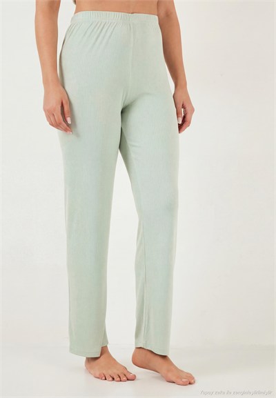 Regular Fit Güpür Detaylı Askılı Yuvarlak Yaka Kadın Pijama Takımı 65770822 YEŞİL