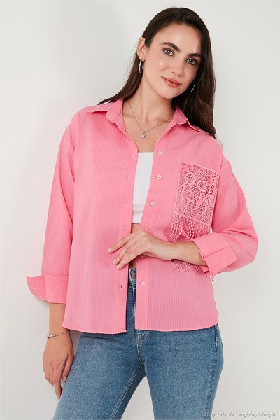Regular Fit Güpürlü Cep Detaylı Uzun Kollu Kadın Gömlek 6773215 Şeker Pembe