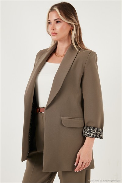 Regular Fit Klasik Yaka Desenli Astar Detaylı Blazer Kadın Ceket 6839227 HAKİ