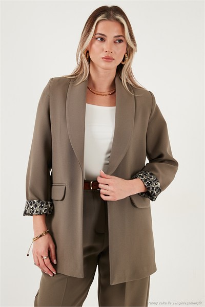 Regular Fit Klasik Yaka Desenli Astar Detaylı Blazer Kadın Ceket 6839227 HAKİ