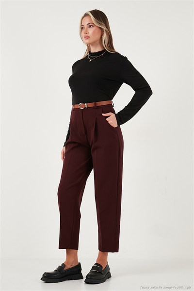 Regular Fit Yüksek Bel Düz Paça Kemerli Kadın Pantolon 68350938 MÜRDÜM