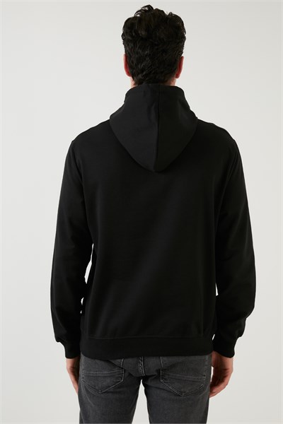 Slim Fit Baskılı Kapüşonlu Kanguru Cepli Pamuklu Erkek Sweat 5414017 SİYAH