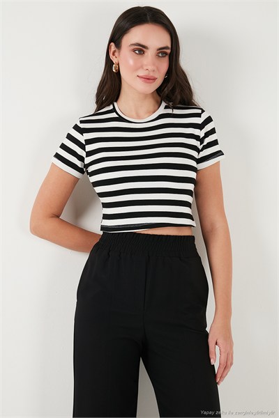 Slim Fit Bisiklet Yaka Çizgili Crop Kadın T Shirt 5866110 SİYAH