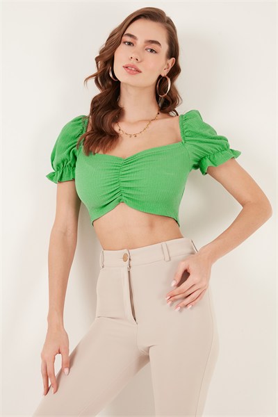 Slim Fit Büzgü Detaylı Kalp Yaka Crop Kadın Bluz 5865601 BENETTON