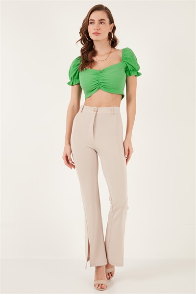 Slim Fit Büzgü Detaylı Kalp Yaka Crop Kadın Bluz 5865601 BENETTON