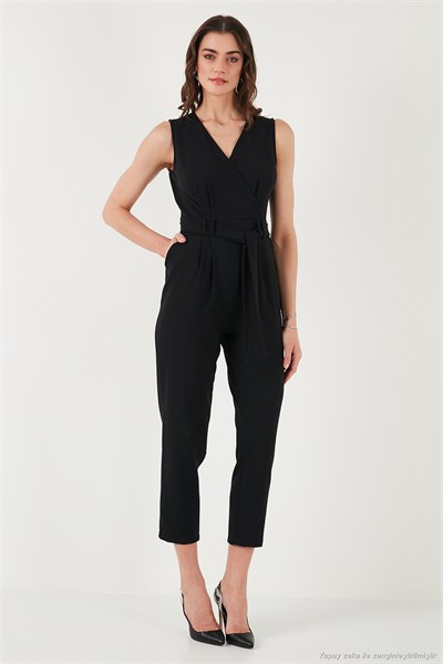 Slim Fit Düz Paça Kruvaze Yaka Kemerli Kadın Tulum 6783626 SİYAH