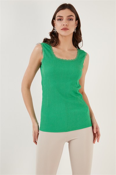 Slim Fit Kalın Askılı Dantelli Kare Yaka Bürümcük Kadın Atlet 5864979 BENETTON