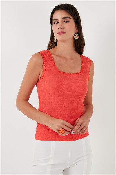 Slim Fit Kalın Askılı Dantelli Kare Yaka Bürümcük Kadın Atlet 5864979 NAR ÇİÇEĞİ