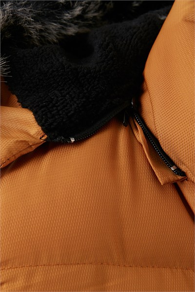 Slim Fit Suni Kürklü Peluş Astarlı Çıkarılabilir Kapüşonlu Şişme Erkek Mont 5761080 B HARDAL