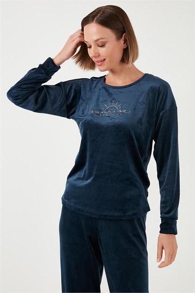 Standart Fit Bisiklet Yaka Yumuşak Kadife Kadın Pijama Takımı 6094201 LACİVERT