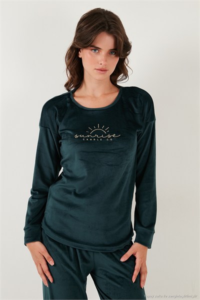 Standart Fit Bisiklet Yaka Yumuşak Kadife Kadın Pijama Takımı 6094201 NEFTİ