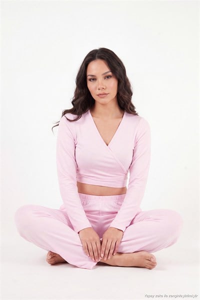 V Yaka Kruvaze Bağlamalı Crop Üst ve Jogger Alt Kadın Pijama Takımı 65780019 PEMBE