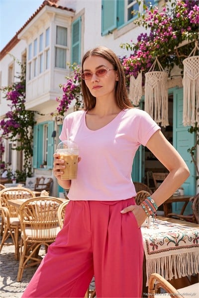 V Yaka Rahat Kesim Yırtmaçlı Kadın Bluz 5862000 TOZ PEMBE