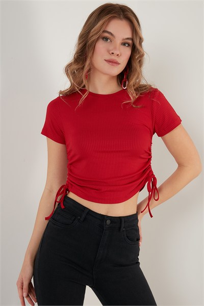 Yanlardan Büzgülü Kısa Kollu Crop Kadın Bluz 5864010 KIRMIZI