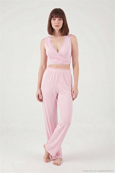 Yumuşak Dokulu Sırtı Bağlamalı Dantelli Crop Kadın Pijama Takımı 6575015 PEMBE