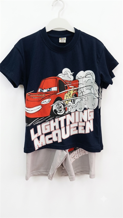 PONKİ ŞİMŞEK MCQUEEN BASKILI LACİVERT T-SHİRT VE GRİ ŞORTLU TAKIM