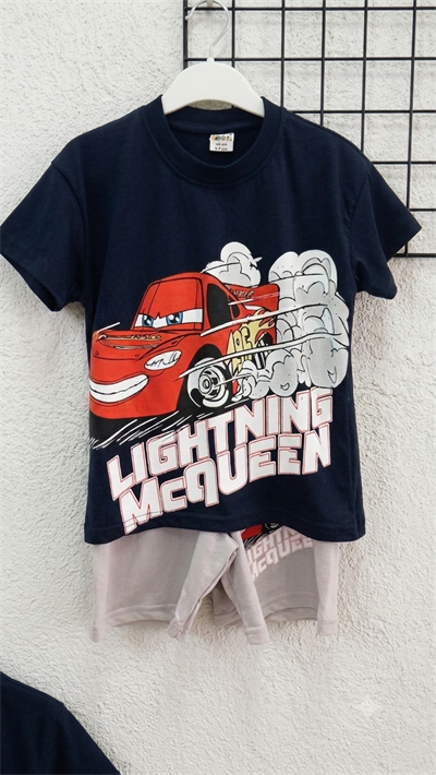 PONKİ ŞİMŞEK MCQUEEN BASKILI LACİVERT T-SHİRT VE GRİ ŞORTLU TAKIM
