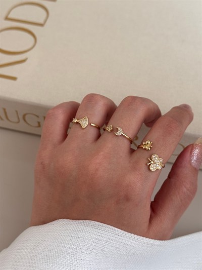 3’lü Ayarlanabilir Gold Figürlü Yüzük Seti – Melek, Ay-Yıldız ve Kelebek Detaylı 3326