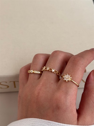 3’lü Ayarlanabilir Gold Taşlı Yüzük Seti – Kalp, Damla ve Çiçek Motifli 3327