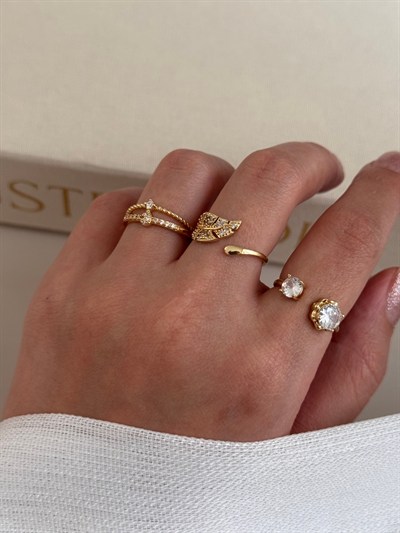 3’lü Ayarlanabilir Gold Yüzük Seti – Fiyonk ve Büyük Taş Detaylı 3328