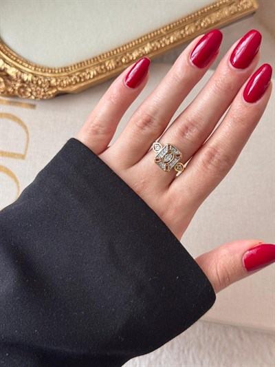 Ruby Frame Gold Yüzük 3841