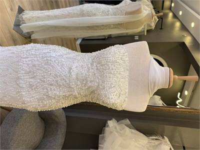 Lenta Wedding Beyaz İncili Dantel Kaplama Straplez Şal Detaylı Uzun Kalem Nişan ve Gece Elbisesi