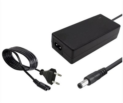 OneTech 12V 5A  Amper Plastik Adaptör