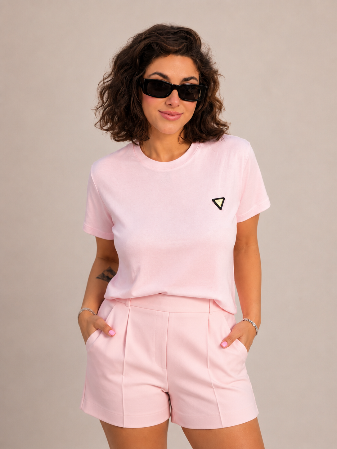 Pink Aura Basic Tişört