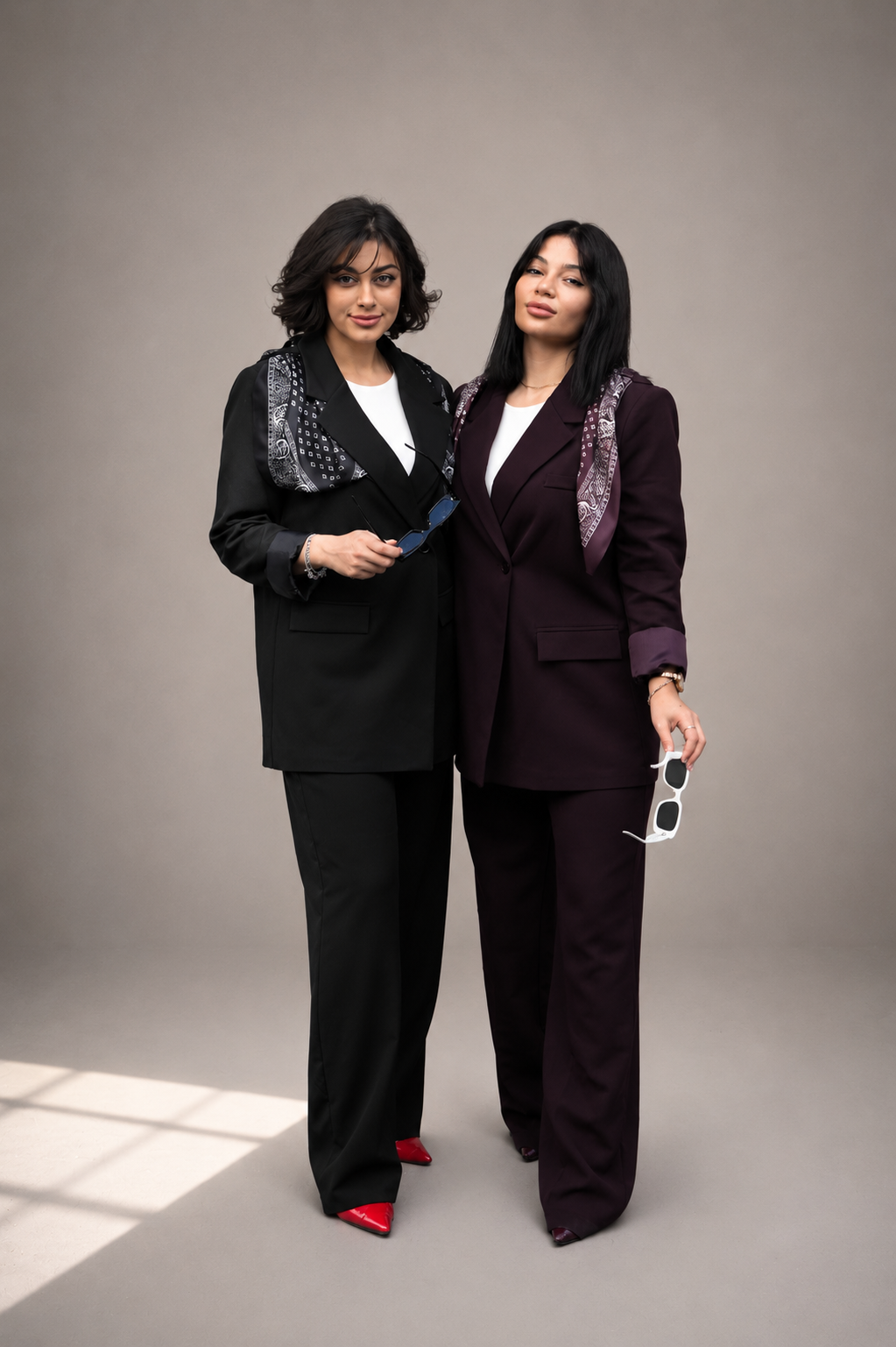 Aster Mürdüm Fularlı Blazer Takım