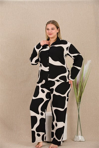 Büyük Beden Siyah Beyaz Desenli Düğmeli Uzun Kol Viskon Pijama Takımı