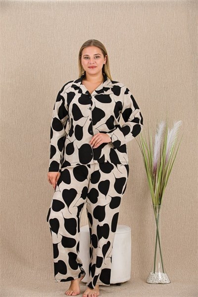 Büyük Beden Siyah Beyaz Kalp Desenli Düğmeli Uzun Kol Viskon Pijama Takımı
