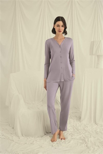 Uzun Kollu Boydan Düğmeli V Yaka Pijama Takımı