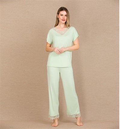 Viskon Şık Tasarım Dantel İşlemeli Açık Yeşil Kısa Kol Pijama Takımı