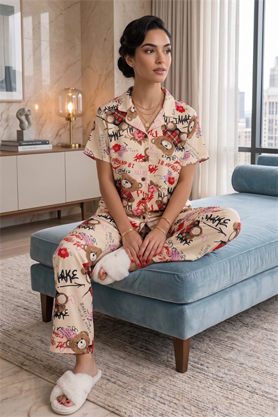 Ekru Ayıcık Desenli Kısa Kollu Gömlek Yaka Milan Kumaş Kadın Pijama Takımı