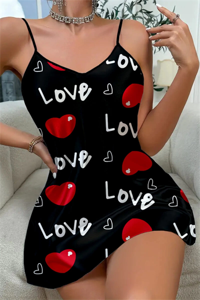 Love Desenli Siyah Saten Gecelik