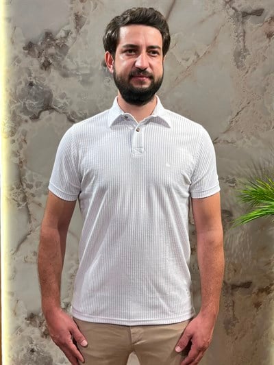 KENDİNDEN ÇİZGİLİ RAHAT BEYAZ POLO YAKA TİŞÖRT