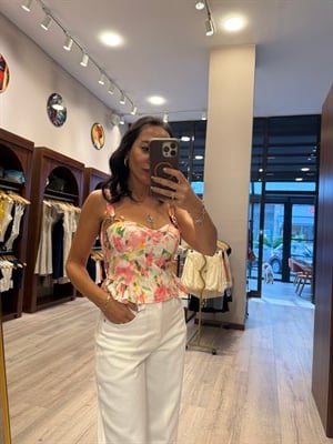Bağlama Askılı Çiçek Desenli Peplum Bluz – Pembe