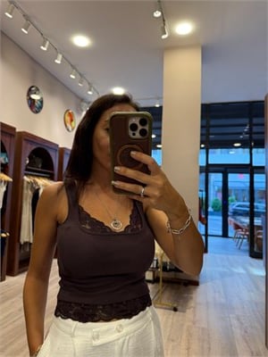 Dantel Detaylı Bluz-Kahverengi