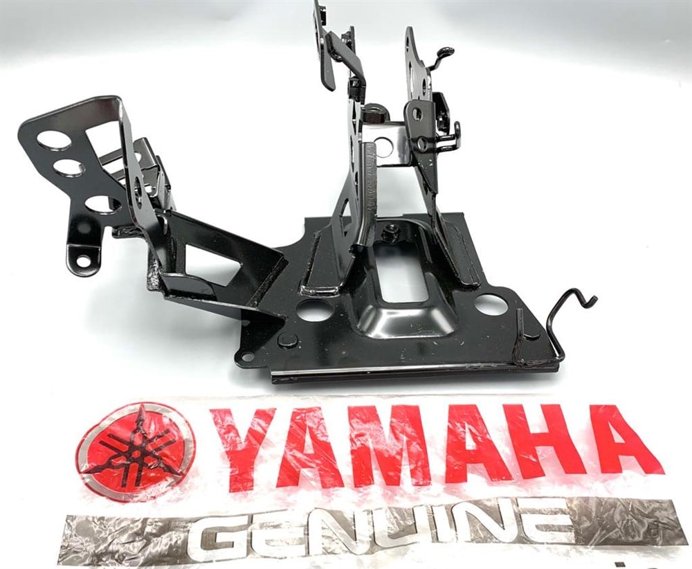 XMAX 250 - 300 KAFA DEMİRİ ORJINAL 