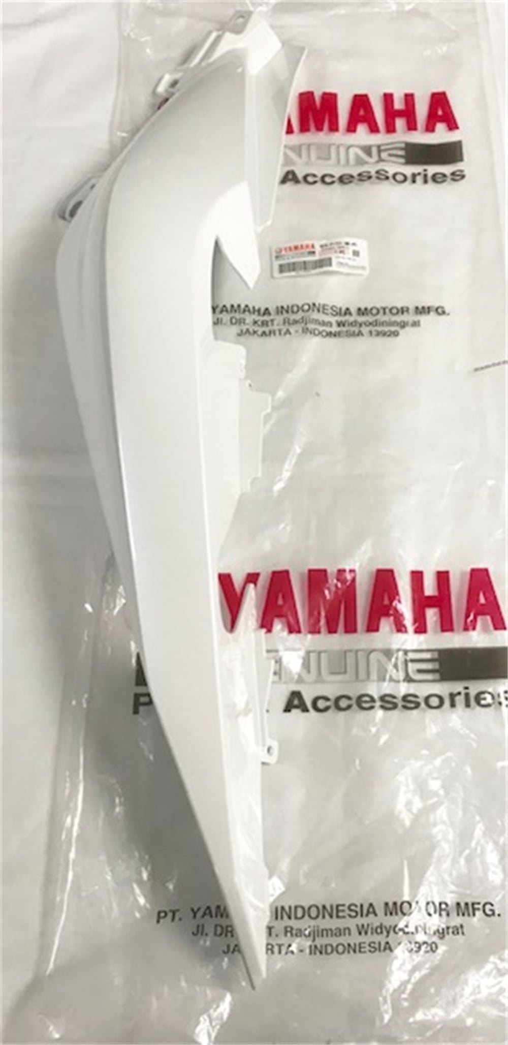 XMAX 250 ARKA YAN KAPAK SOL BEYAZ