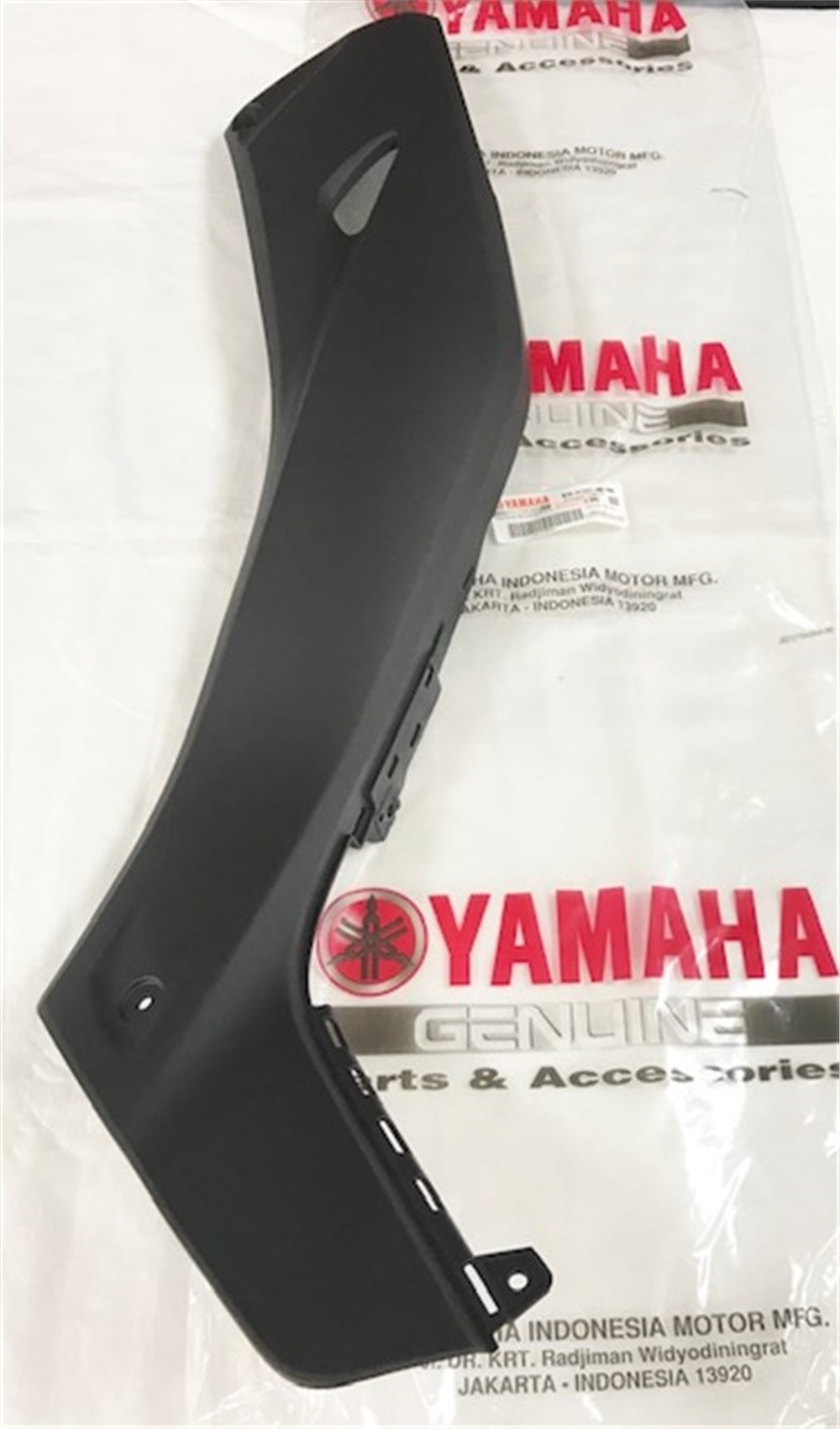 XMAX 250 DEPO YAN KAPAK SAĞ MAT GRİ