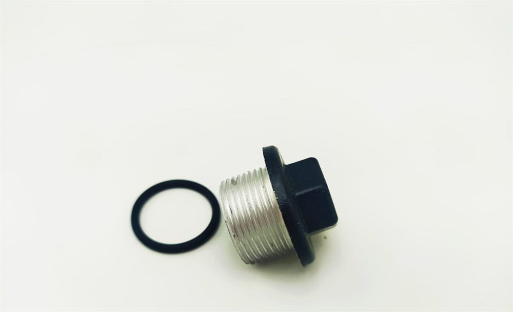 BAJAJ PULSAR 200 NS YAĞ TAPASI