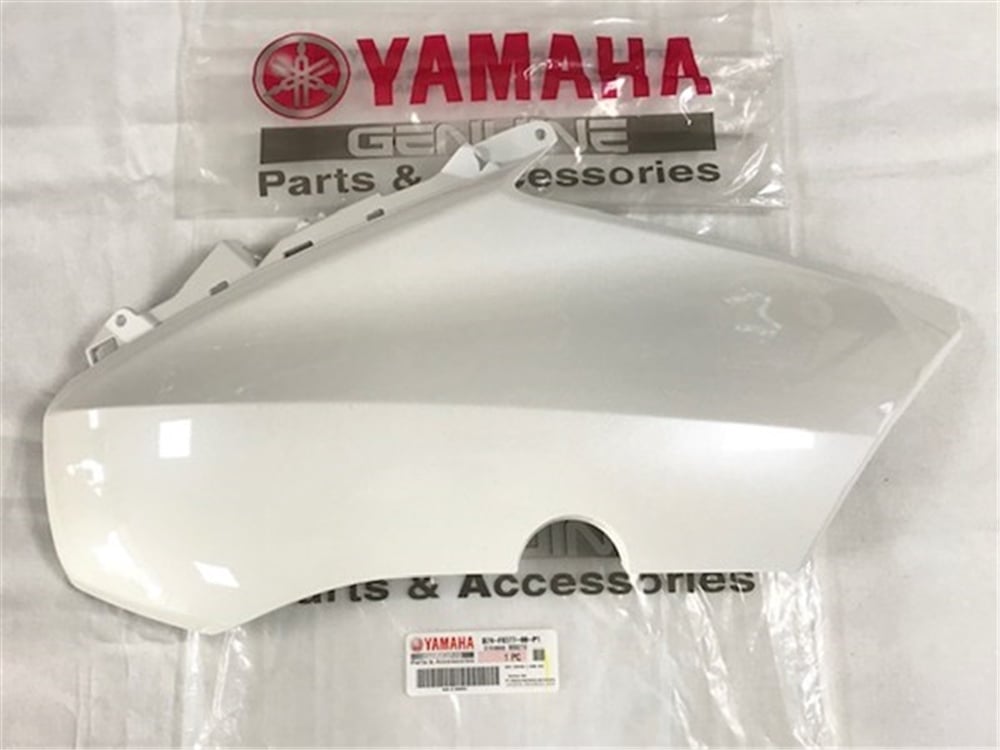 XMAX 250 ÖN YAN KAPAK SAĞ BEYAZ
