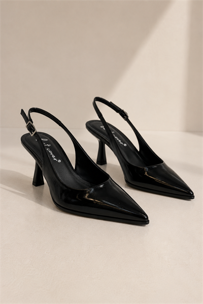 SEELIN Kadın Siyah Sivri Burun Kırışık Rugan Slingback Tokalı 7 Cm İnce Topuklu Ayakkabı