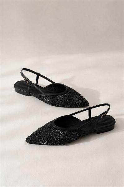 EFTELYA Kadın Siyah Çiçek İşlemeli Tül Sivri Burun Slingback Babet Ayakkabı