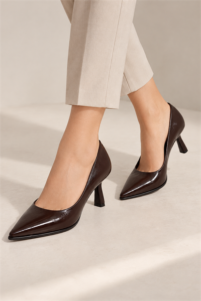 HAZIA Kadın Acı Kahve Kırışık Rugan Sivri Burun 7 Cm Kadeh Topuklu Stiletto Ayakkabı