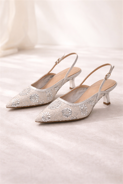 ROSABELLA Kadın Gümüş Pul Boncuk İşlemeli Tül Detaylı İnce Topuklu Slingback Abiye Ayakkabı