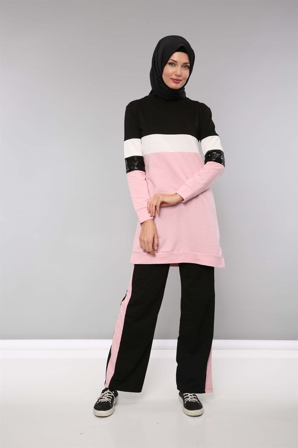 Pul Payet Detaylı Takım Pembe