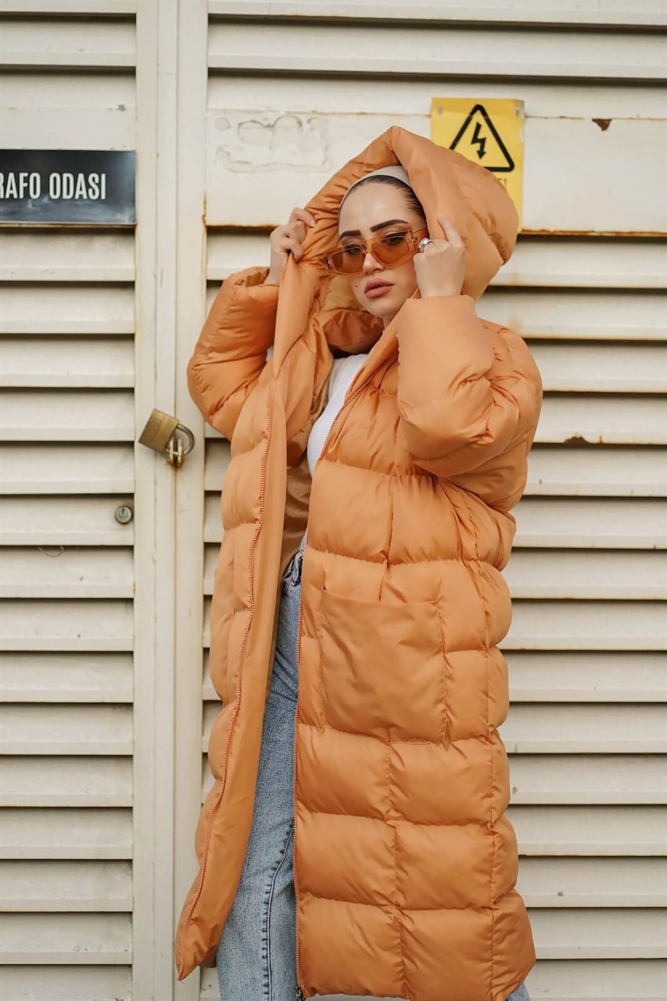 Şapkalı Tesettür Şişme Mont 7777 Camel