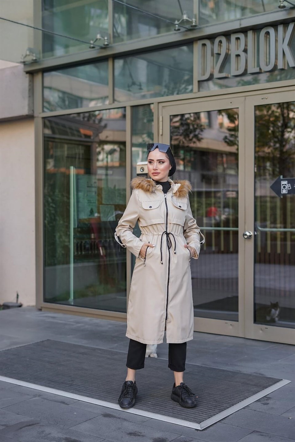 Apoletli Fermuarlı Tesettür Kaban 10577 Taş